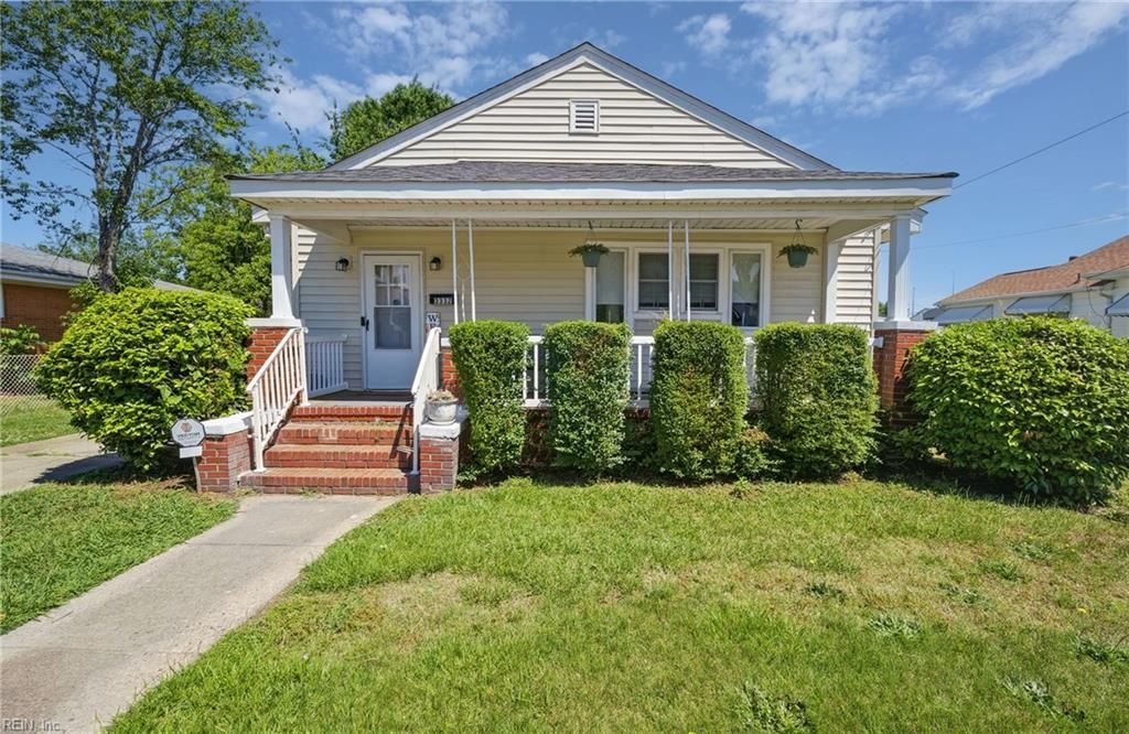 Photo of 3332 Killian Avenue, Portsmouth, VA 23704 (MLS # 10634417)