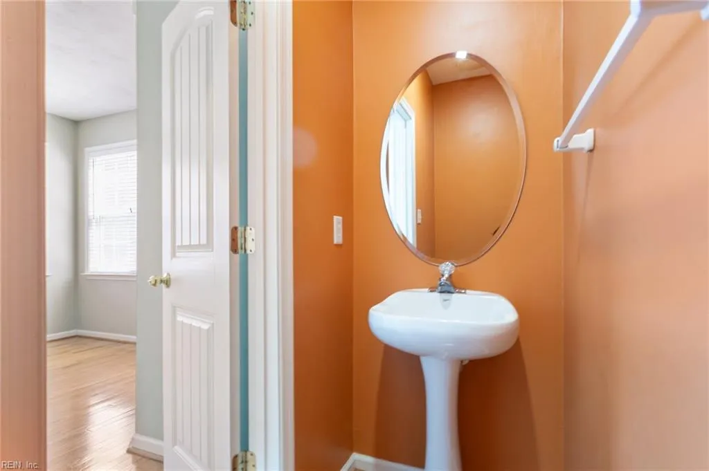 Virginia Beach, Virginia 23455, United States, 3 Bedrooms Bedrooms, ,3 BathroomsBathrooms,Residential,Active,101647