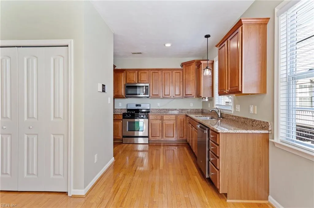 Virginia Beach, Virginia 23455, United States, 3 Bedrooms Bedrooms, ,3 BathroomsBathrooms,Residential,Active,101647