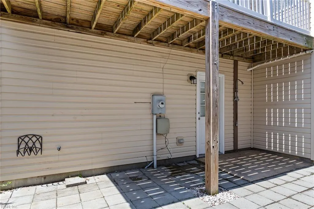 Virginia Beach, Virginia 23455, United States, 3 Bedrooms Bedrooms, ,3 BathroomsBathrooms,Residential,Active,101647