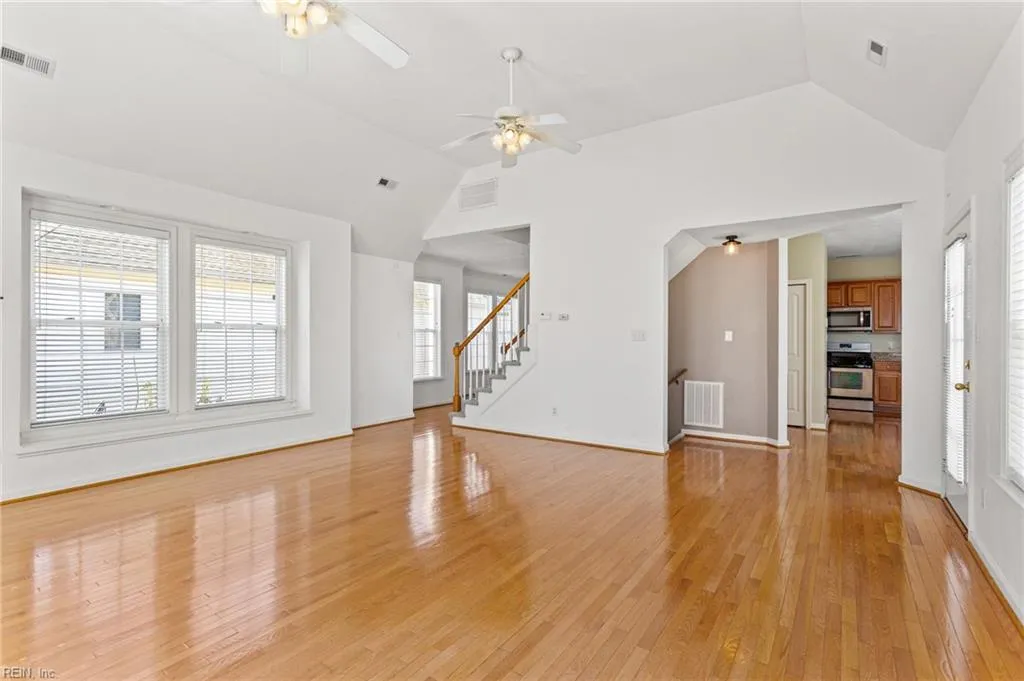 Virginia Beach, Virginia 23455, United States, 3 Bedrooms Bedrooms, ,3 BathroomsBathrooms,Residential,Active,101647