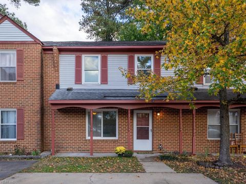 3903 Wyckoff DR Virginia Beach VA 23452