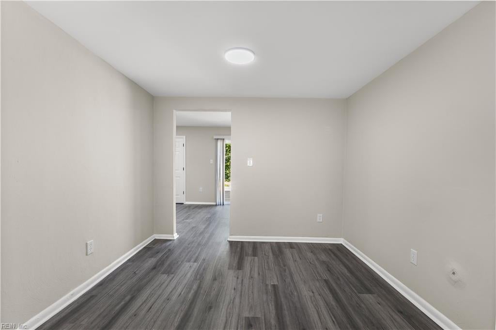 Photo of 139 Bristol Avenue, Norfolk, VA 23502 (MLS # 10652384)