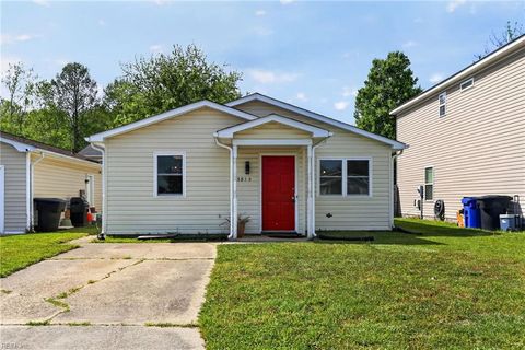 Photo of 3812 Peach Orchard Circle, Portsmouth, VA 23703 (MLS # 10630586)