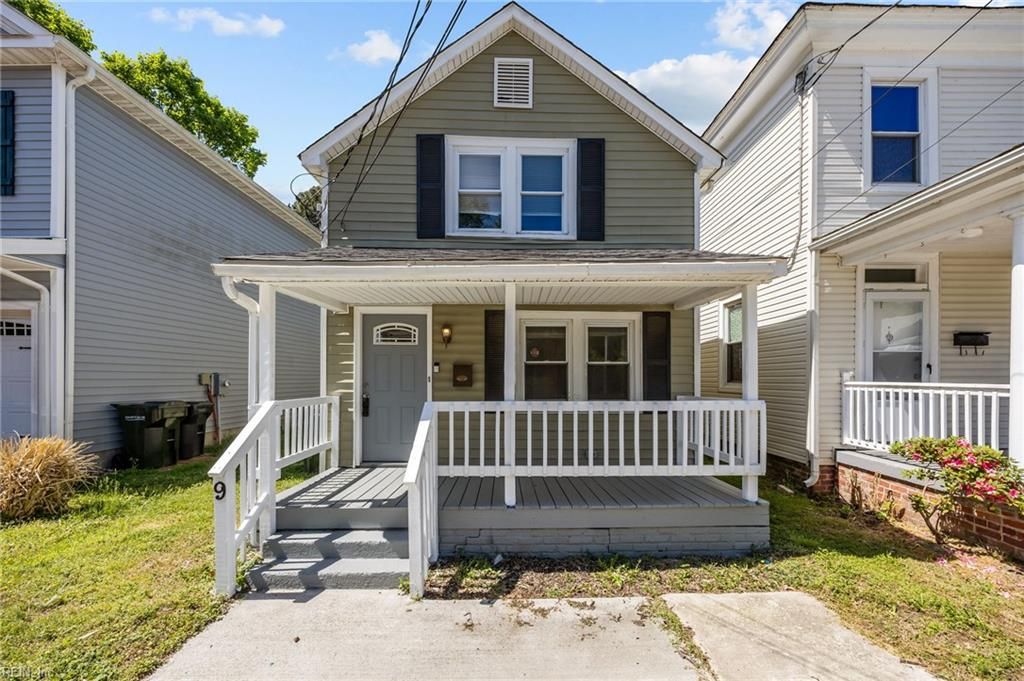 Photo of 9 Chamberlin Avenue W, Hampton, VA 23666 (MLS # 10631906)