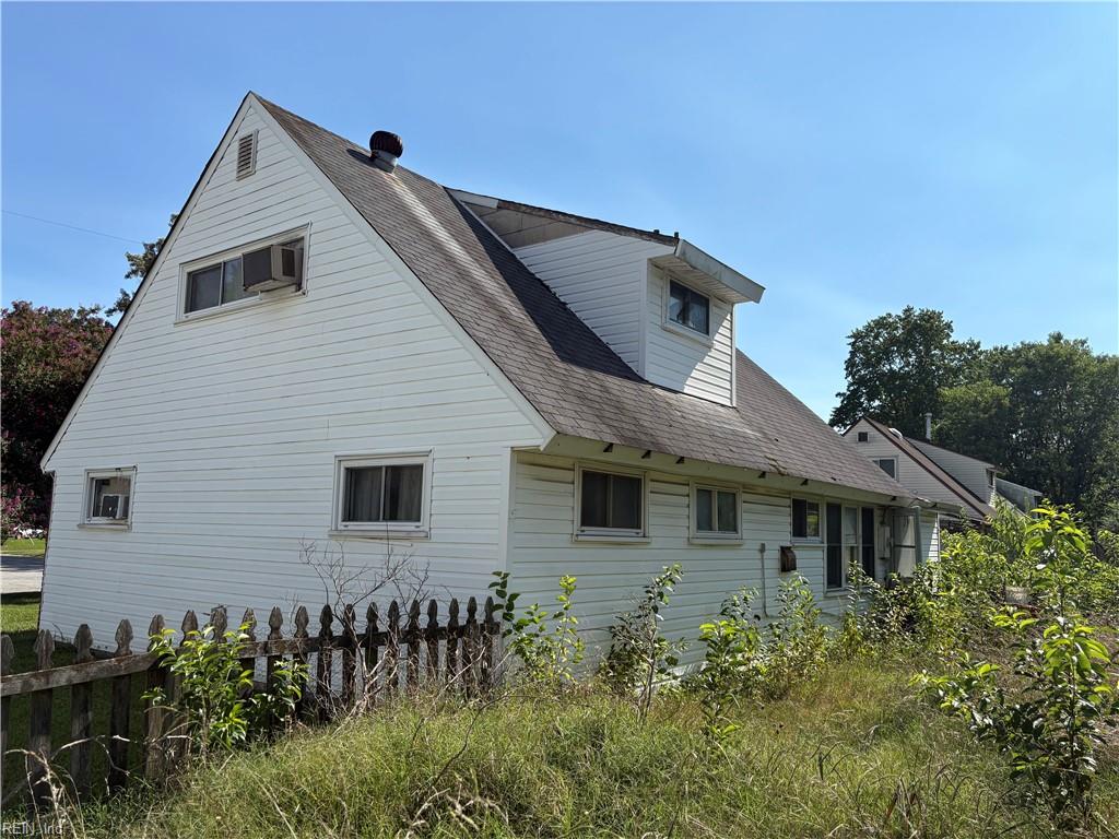Photo of 1820 Norview Avenue, Norfolk, VA 23518 (MLS # 10652541)