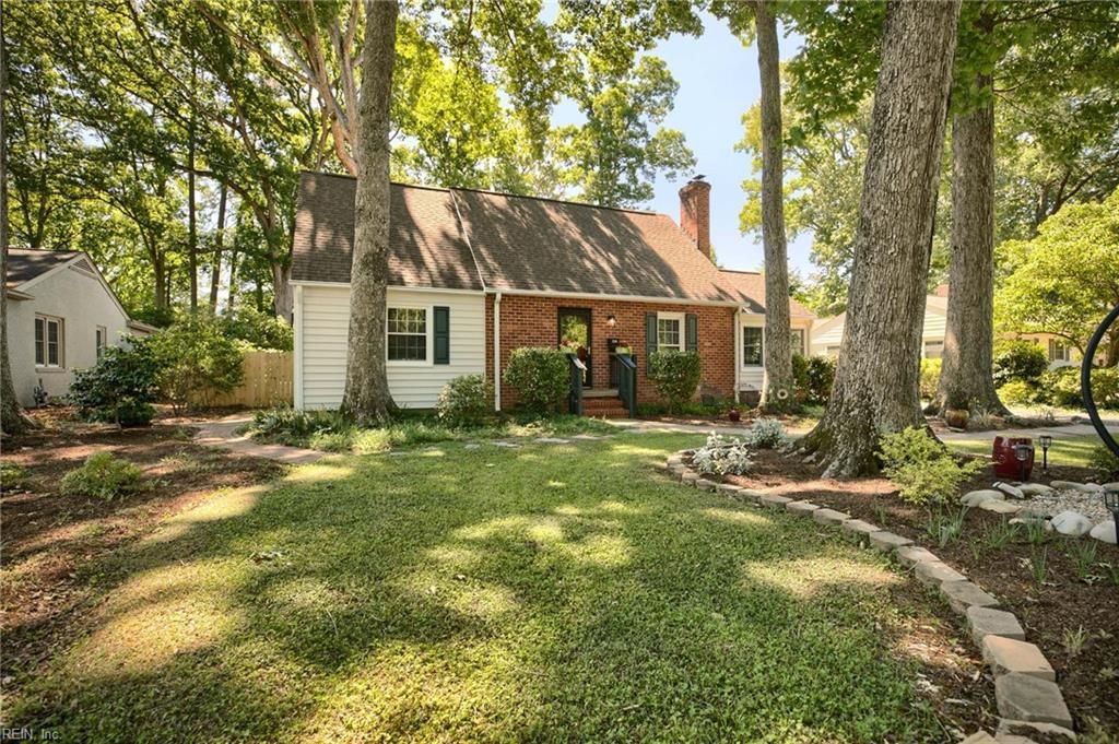 Photo of 214 Selden Road, Newport News, VA 23606 (MLS # 10634648)