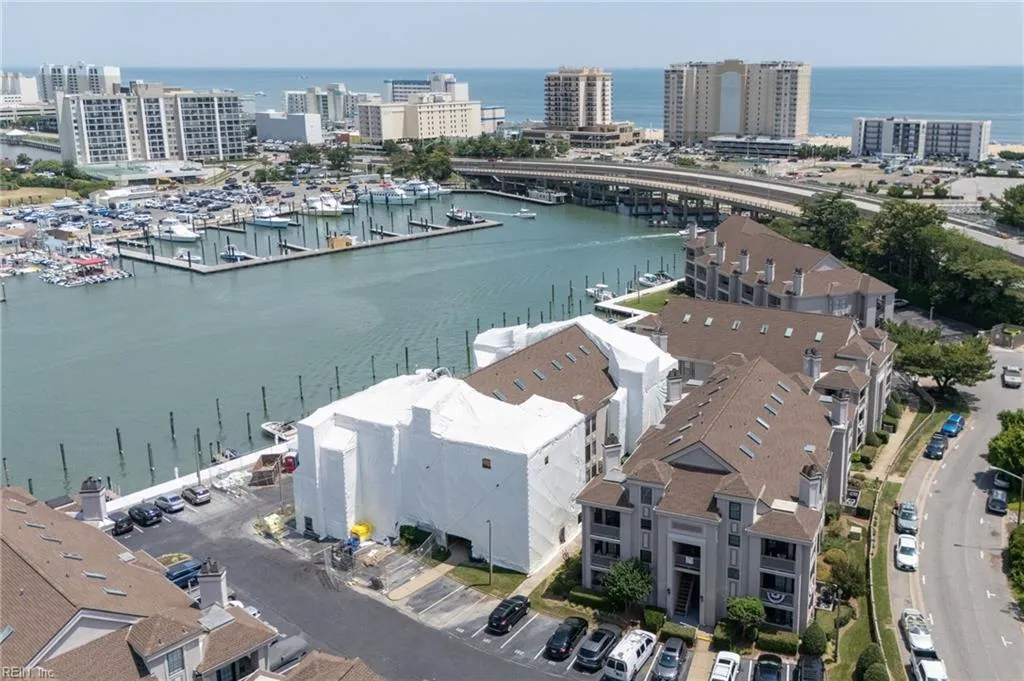 Virginia Beach, Virginia 23451, United States, 2 Bedrooms Bedrooms, ,2 BathroomsBathrooms,Residential,Active,164506