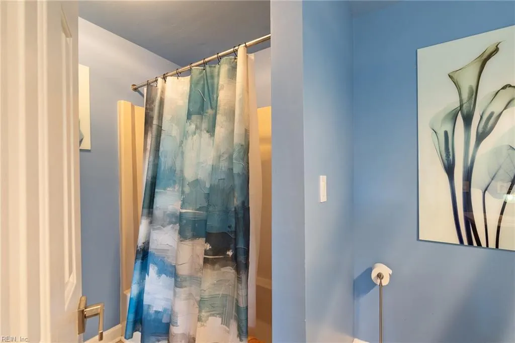 Virginia Beach, Virginia 23451, United States, 2 Bedrooms Bedrooms, ,2 BathroomsBathrooms,Residential,Active,164506