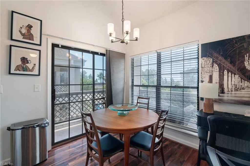 Virginia Beach, Virginia 23451, United States, 2 Bedrooms Bedrooms, ,2 BathroomsBathrooms,Residential,Active,164506