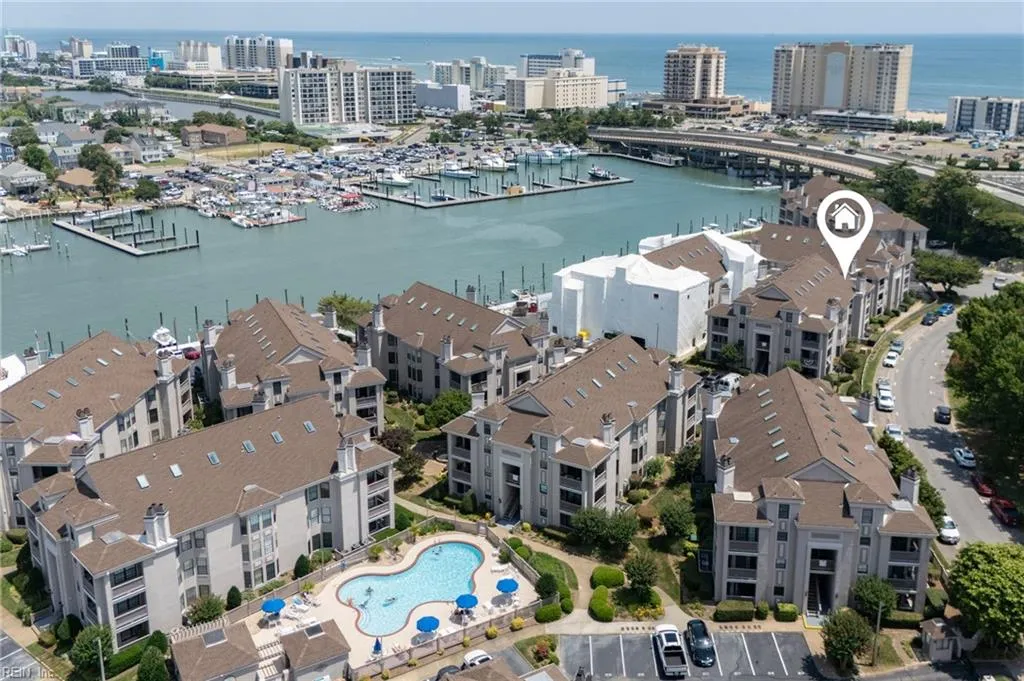 Virginia Beach, Virginia 23451, United States, 2 Bedrooms Bedrooms, ,2 BathroomsBathrooms,Residential,Active,164506