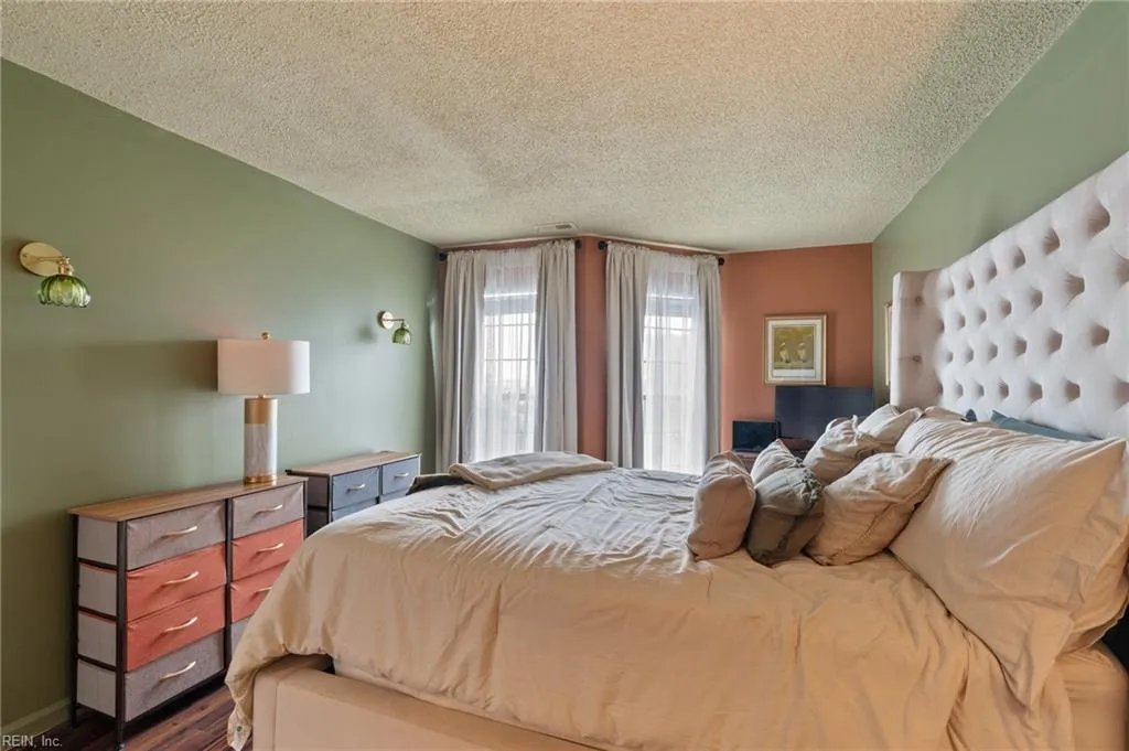 Virginia Beach, Virginia 23451, United States, 2 Bedrooms Bedrooms, ,2 BathroomsBathrooms,Residential,Active,164506