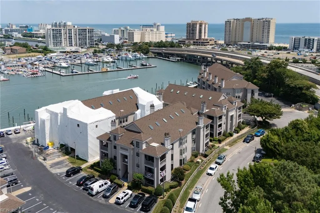 Virginia Beach, Virginia 23451, United States, 2 Bedrooms Bedrooms, ,2 BathroomsBathrooms,Residential,Active,164506