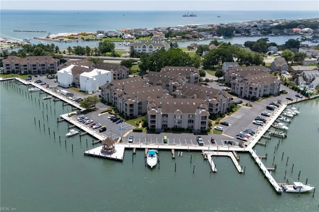 Virginia Beach, Virginia 23451, United States, 2 Bedrooms Bedrooms, ,2 BathroomsBathrooms,Residential,Active,164506