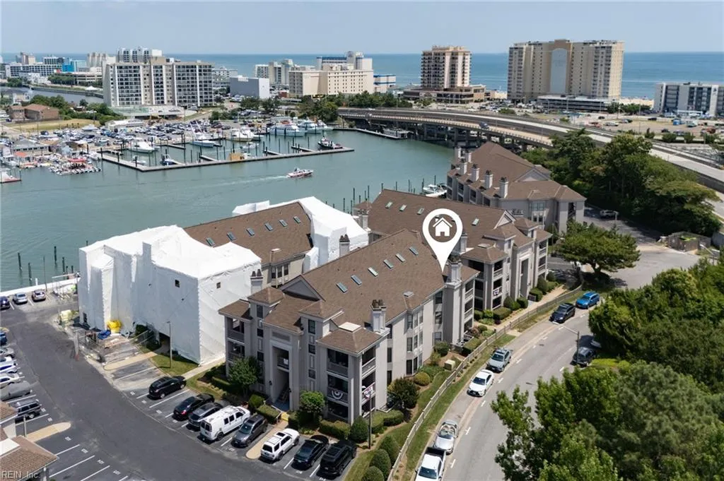 Virginia Beach, Virginia 23451, United States, 2 Bedrooms Bedrooms, ,2 BathroomsBathrooms,Residential,Active,164506