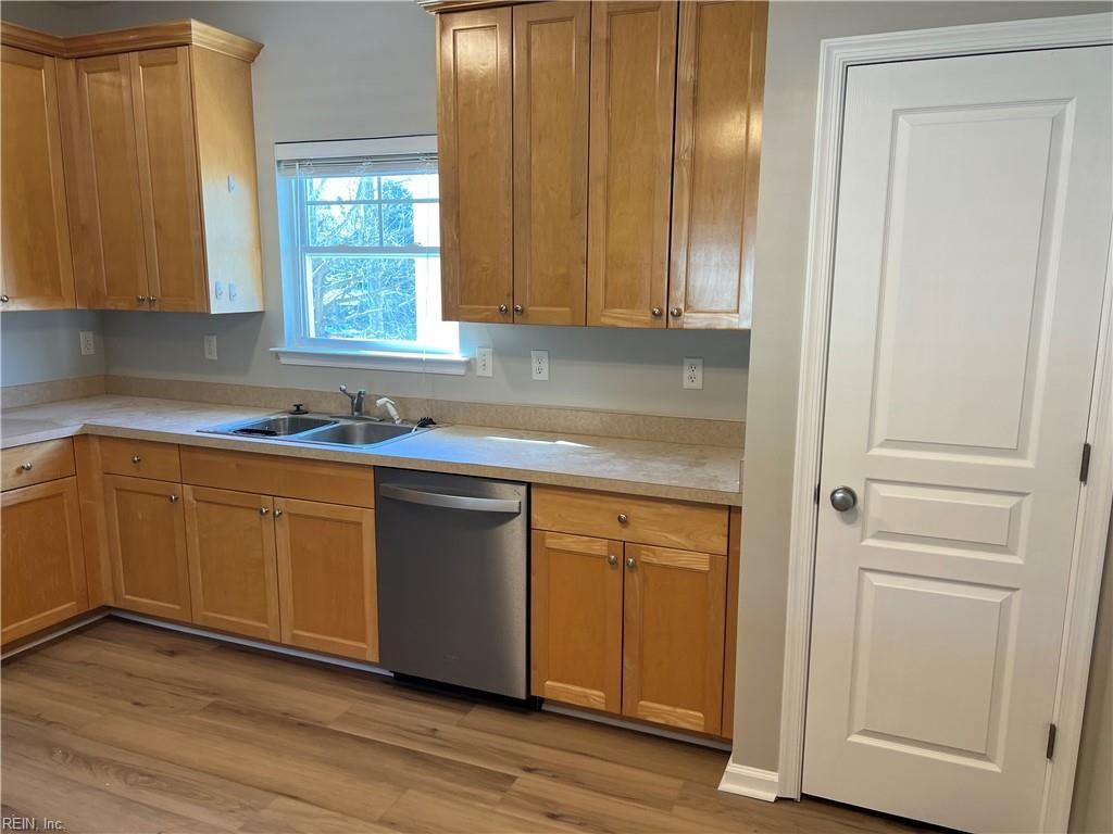 Photo of 4504 Lee Avenue, Virginia Beach, VA 23455 (MLS # 10628374)