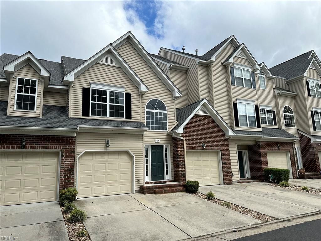 Photo of 5420 Summer Crescent, Virginia Beach, VA 23462 (MLS # 10614099)