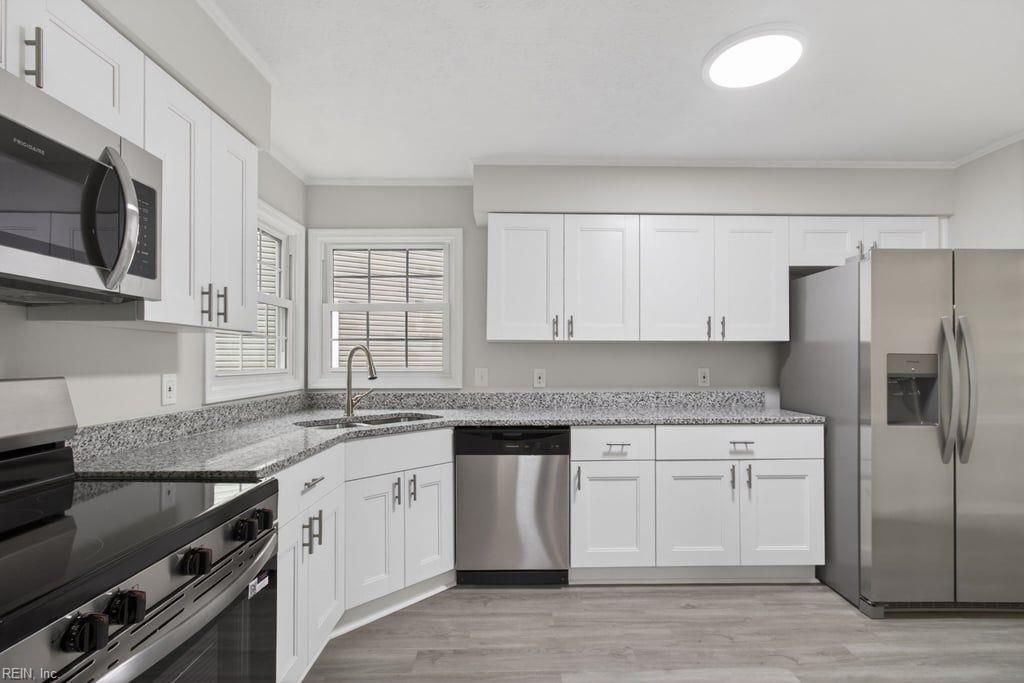 Photo of 824 Lancaster Lane, Newport News, VA 23602 (MLS # 10633966)