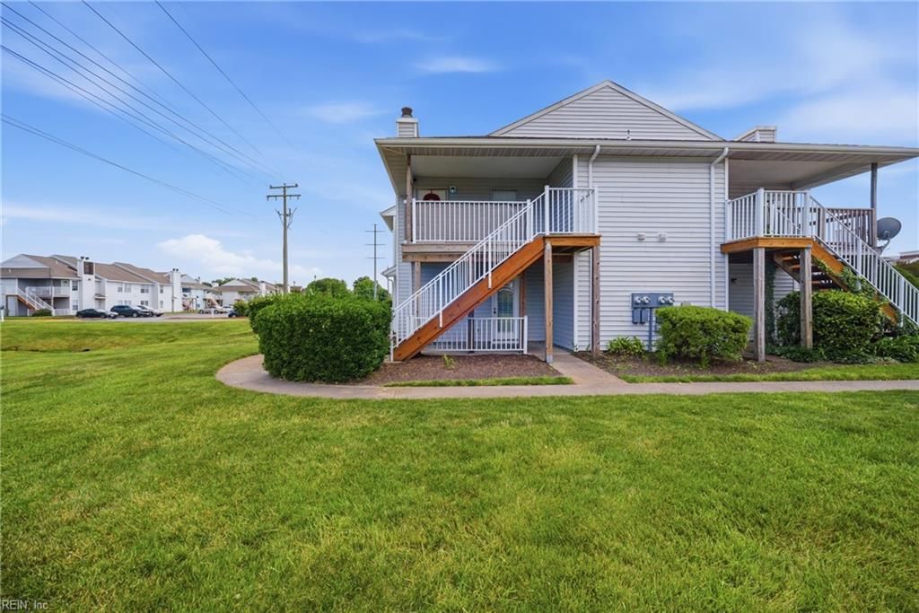 Photo of 514 Summit Court, Virginia Beach, VA 23462 (MLS # 10634782)
