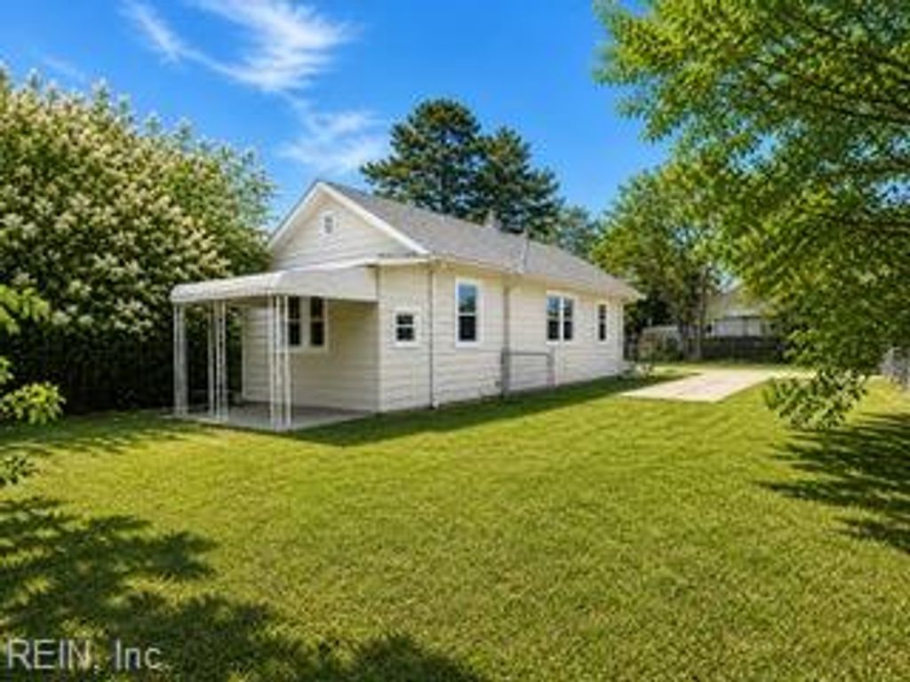 Photo of 1316 20th Street, Chesapeake, VA 23324 (MLS # 10643091)