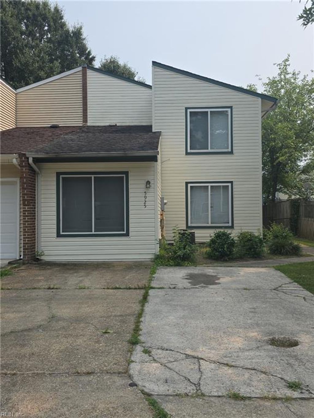 Photo of 5925 Blackpoole Lane, Virginia Beach, VA 23462 (MLS # 10644509)