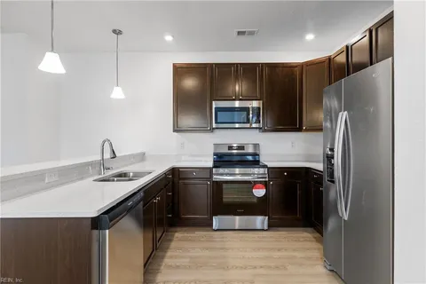 MLS: 10574873