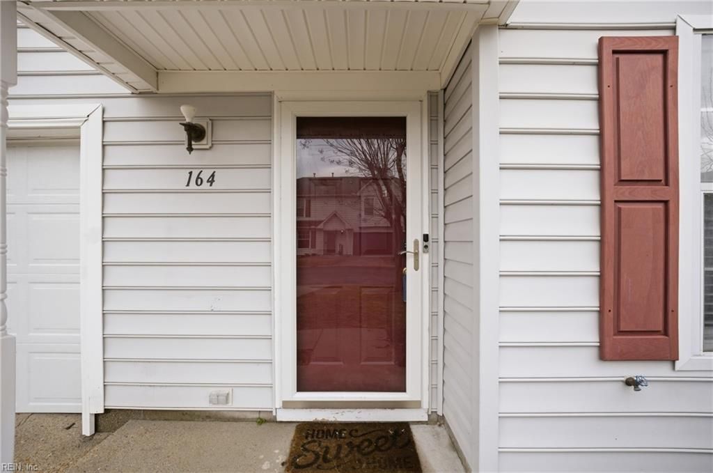 Photo of 164 Stoney Ridge Avenue, Suffolk, VA 23435 (MLS # 10622715)