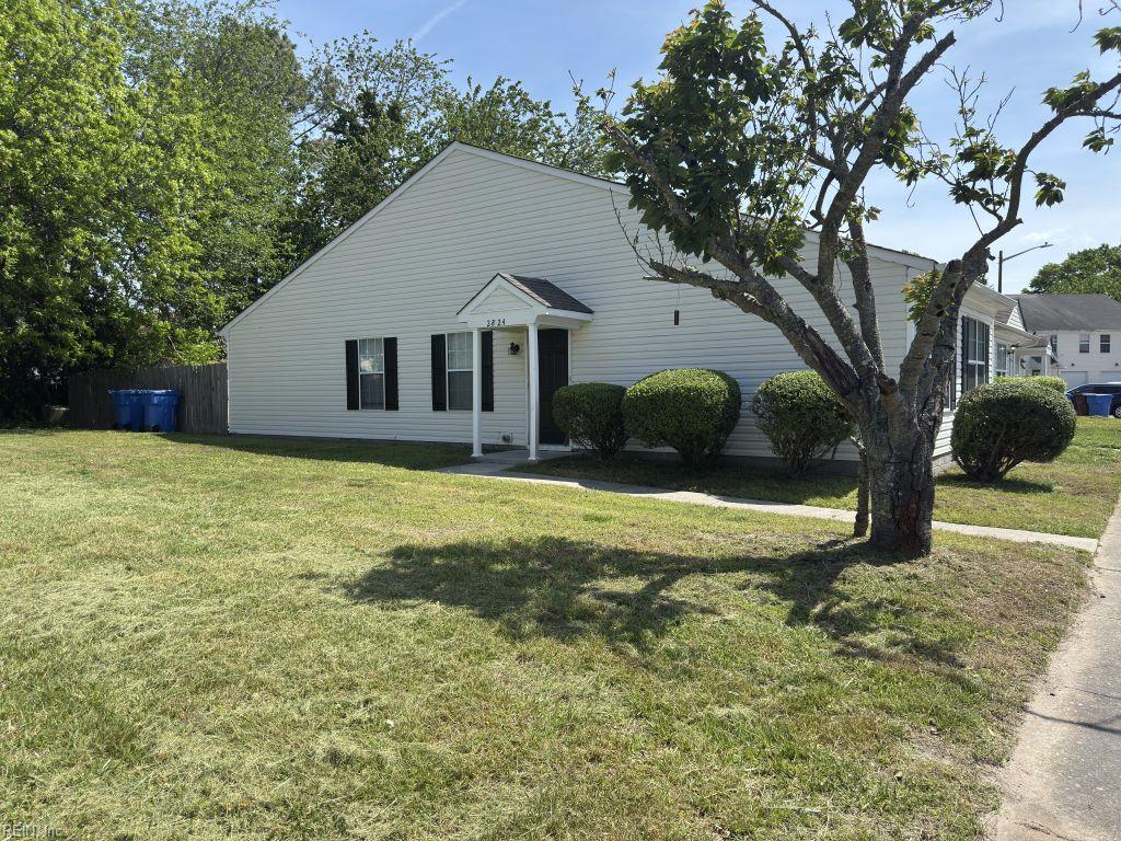 2824 Eric CT