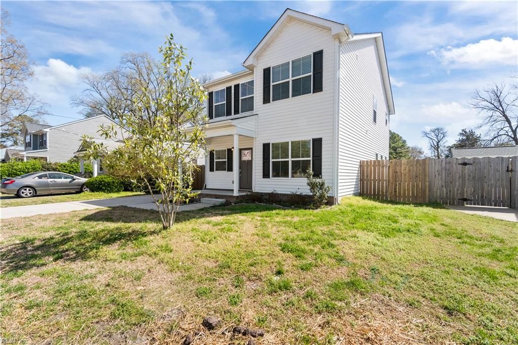 Photo of 805 Norman Avenue, Norfolk, VA 23518 (MLS # 10625426)