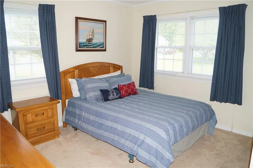 Hampton, Virginia 23664, United States, 3 Bedrooms Bedrooms, ,2 BathroomsBathrooms,Residential,Pending,135863