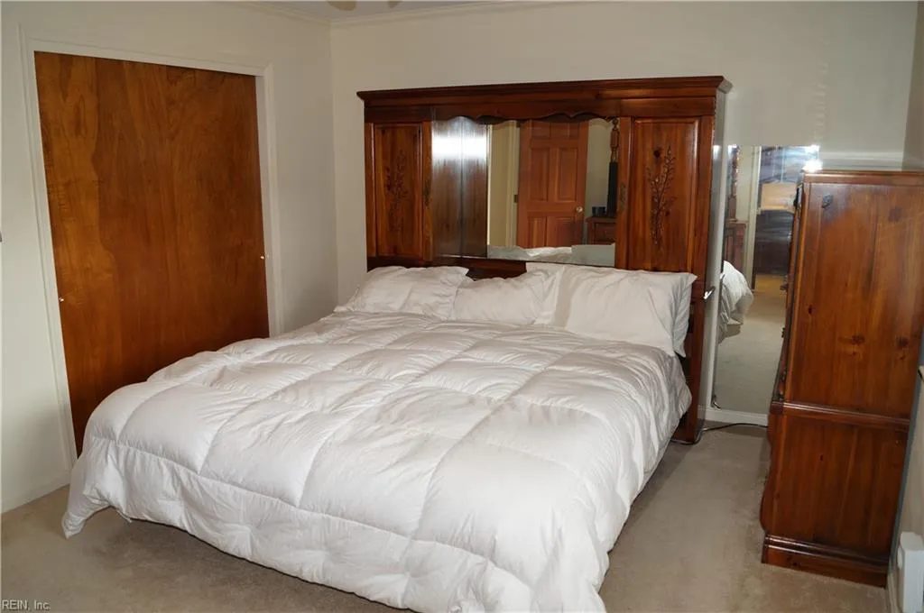 Hampton, Virginia 23664, United States, 3 Bedrooms Bedrooms, ,2 BathroomsBathrooms,Residential,Pending,135863