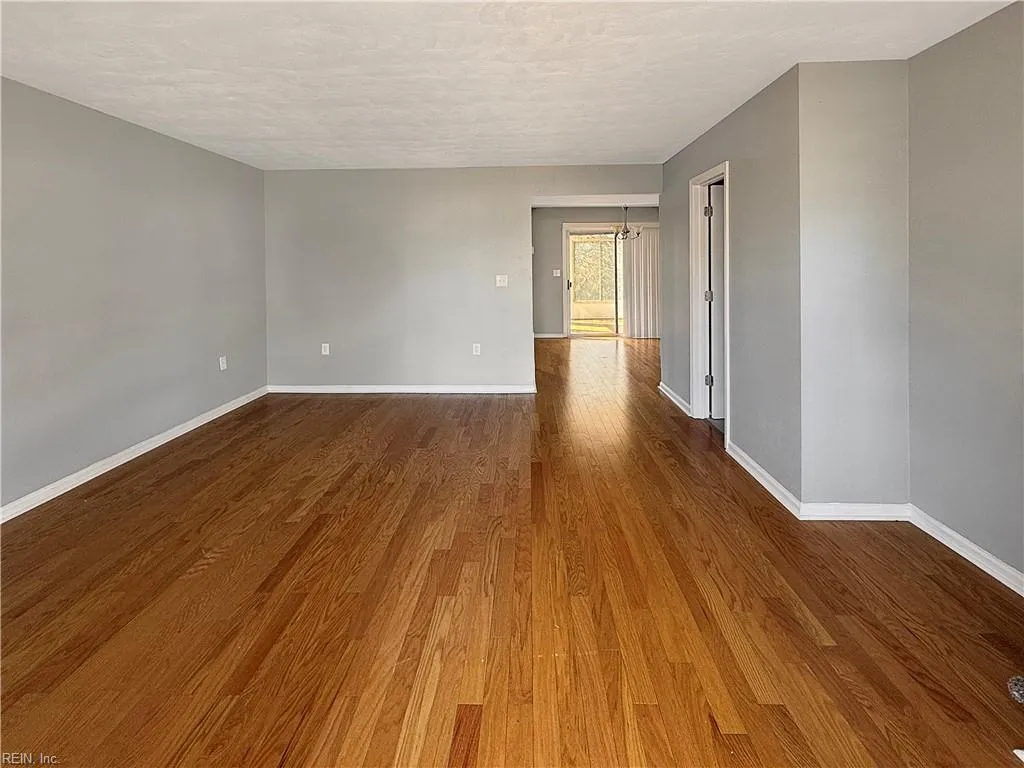 Hampton, Virginia 23661, United States, 3 Bedrooms Bedrooms, ,2 BathroomsBathrooms,Residential,Active,14499