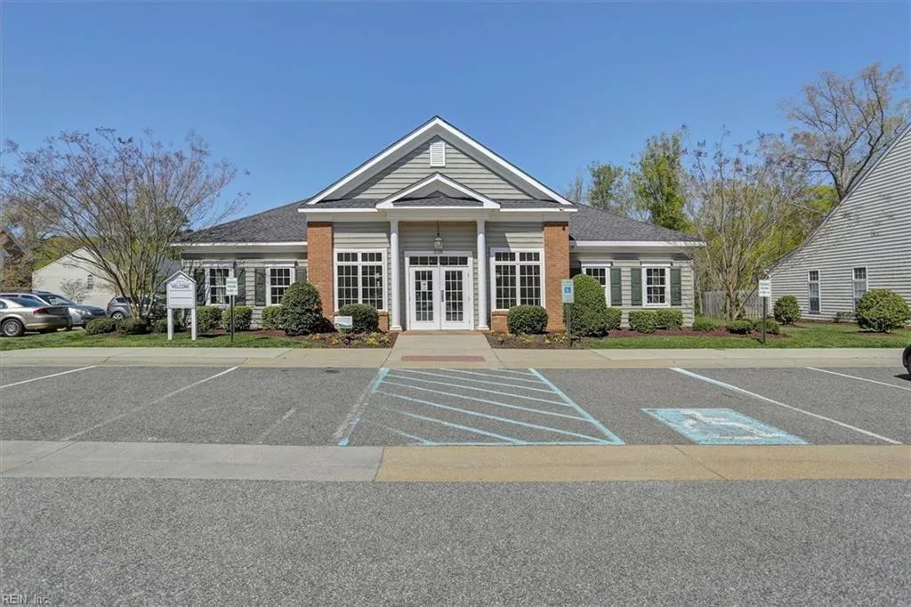 Yorktown, Virginia 23690, United States, 3 Bedrooms Bedrooms, ,3 BathroomsBathrooms,Residential,Pending,85836