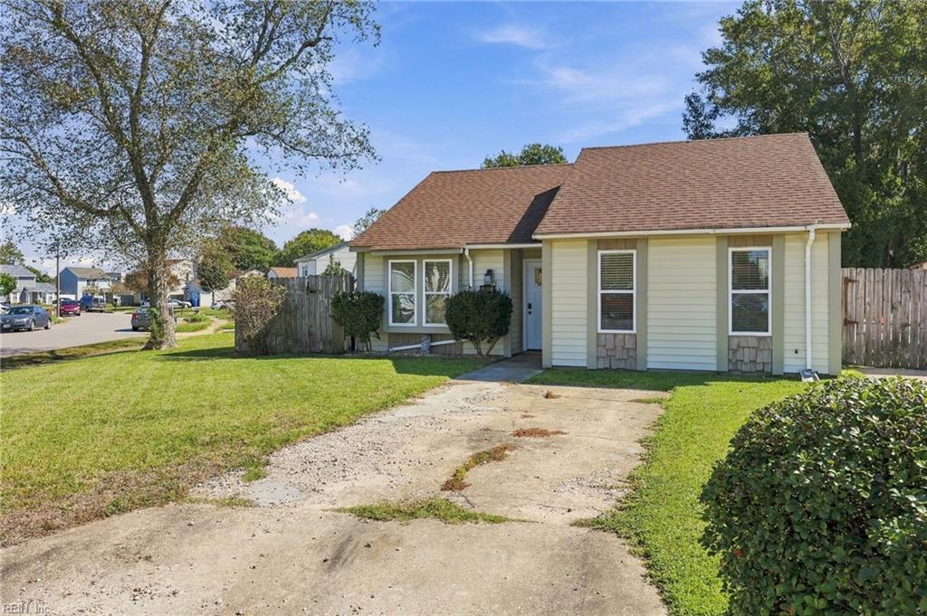 Photo of 1601 Big Springs Place, Virginia Beach, VA 23453 (MLS # 10658058)