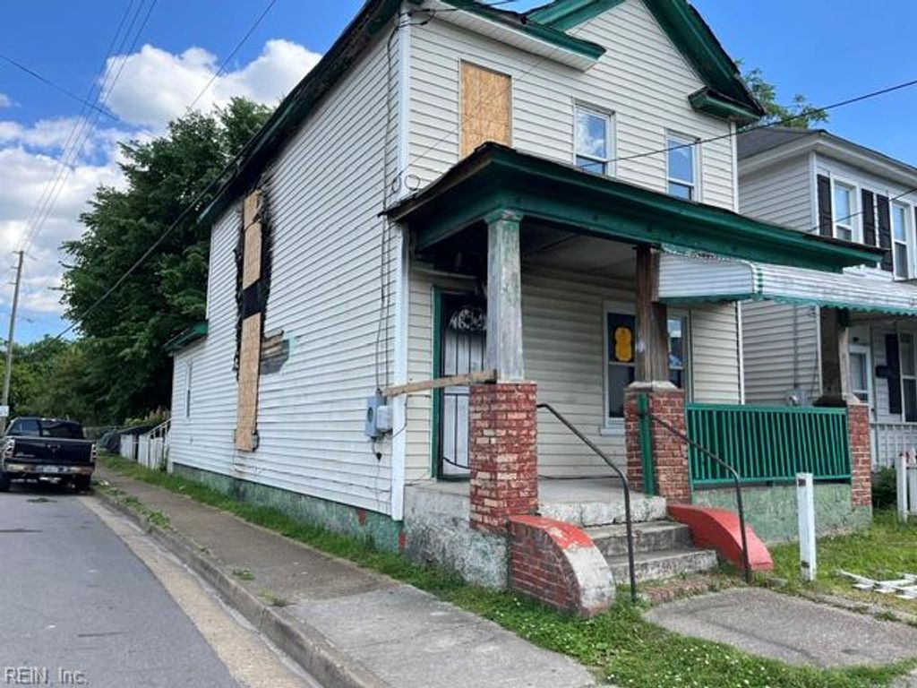 Photo of 2432 Barre Street, Norfolk, VA 23504 (MLS # 10635625)
