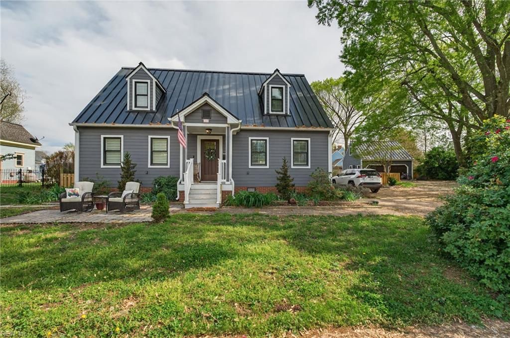Photo of 337 Grace Street, Smithfield, VA 23430 (MLS # 10629101)