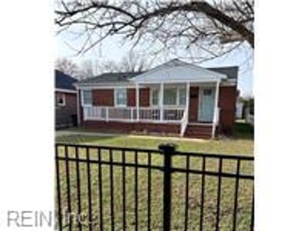 Photo of 235 N First Street #201, Hampton, VA 23664 (MLS # 10617134)