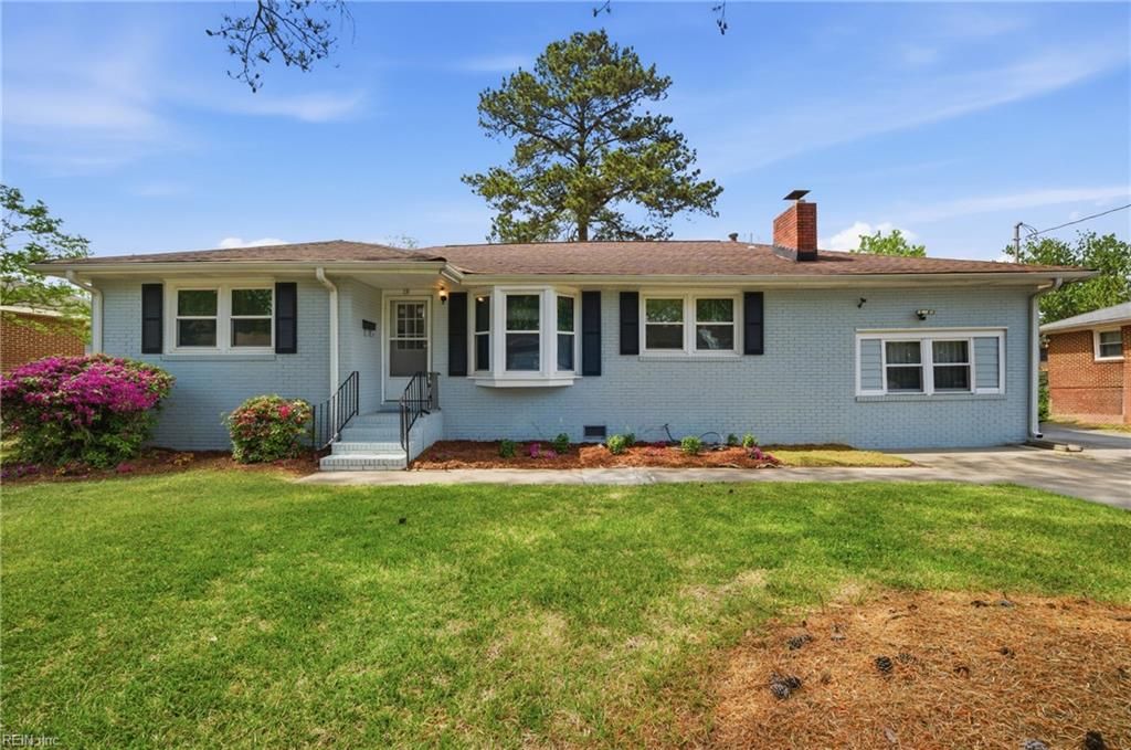 Photo of 13 Kennedy Drive, Portsmouth, VA 23702 (MLS # 10630591)