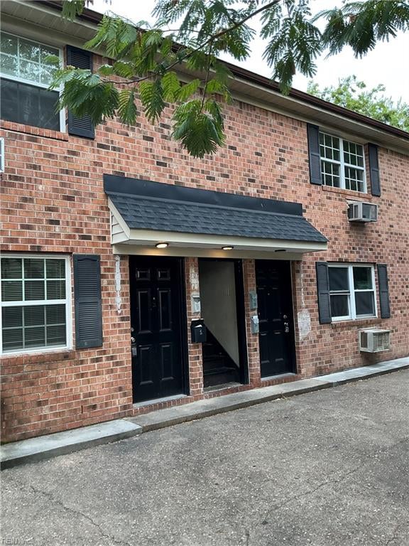 Photo of 320 Ashlawn Drive #1, Norfolk, VA 23505 (MLS # 10654666)