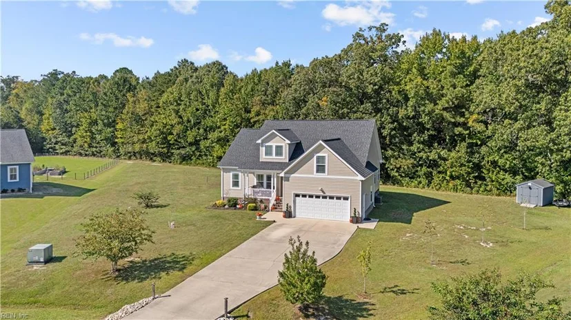 104 Smitty Lane, photo 1 of 45