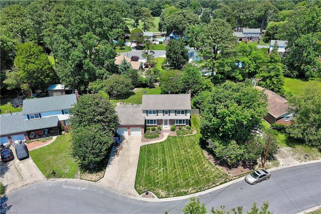 Photo of 609 Pelham Place, Virginia Beach, VA 23452 (MLS # 10637594)