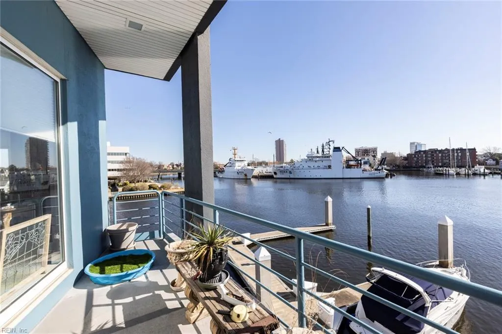 Norfolk, Virginia 23510, United States, 3 Bedrooms Bedrooms, ,2 BathroomsBathrooms,Residential,Active,6117