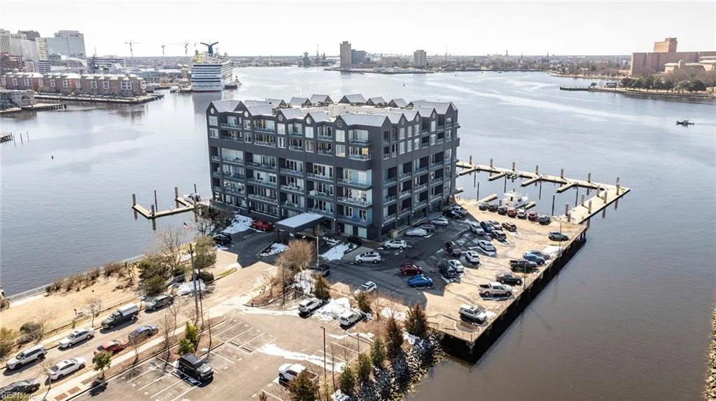 Norfolk, Virginia 23510, United States, 3 Bedrooms Bedrooms, ,2 BathroomsBathrooms,Residential,Active,6117