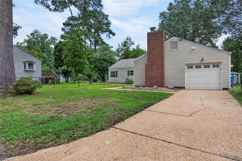 Photo of 11 Briar Patch Place, Newport News, VA 23606 (MLS # 10642058)