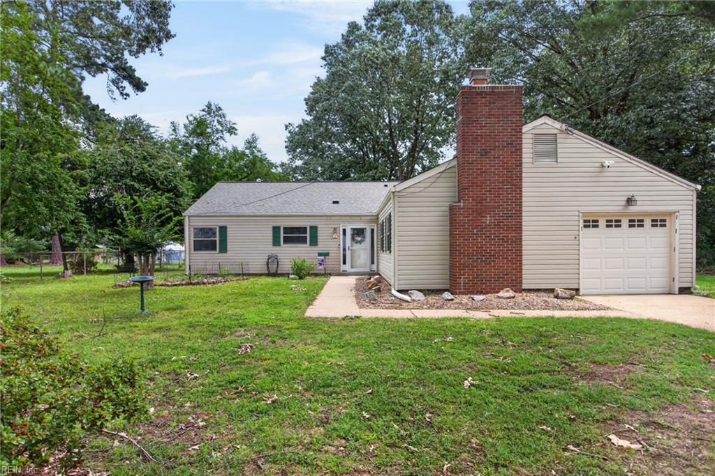 Photo of 11 Briar Patch Place, Newport News, VA 23606 (MLS # 10642058)