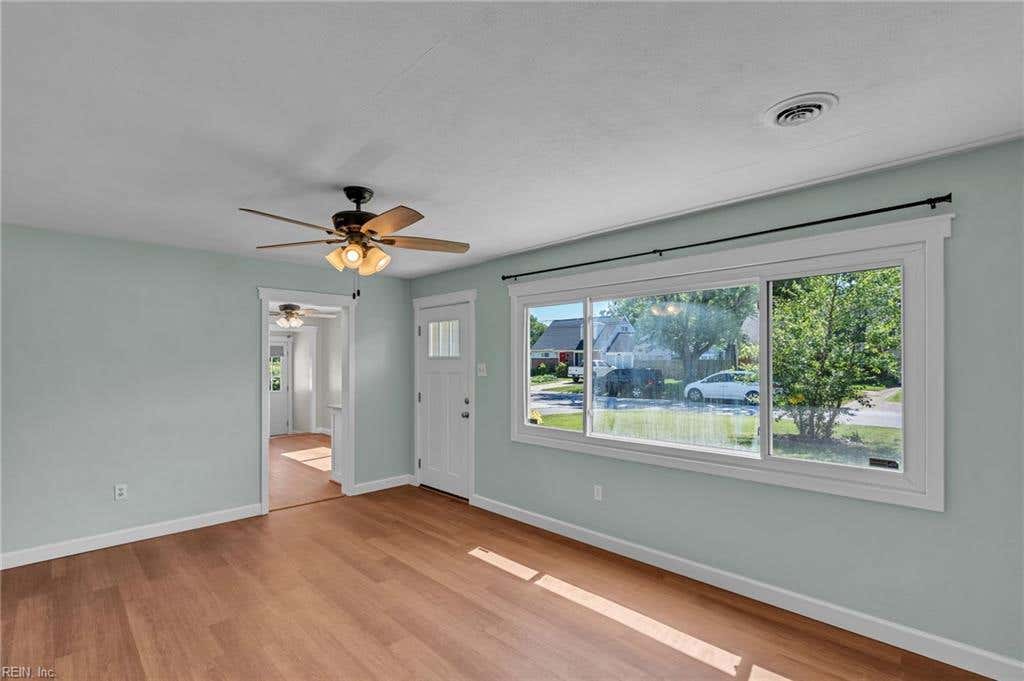 Photo of 661 Kenneth Road, Virginia Beach, VA 23462 (MLS # 10638841)