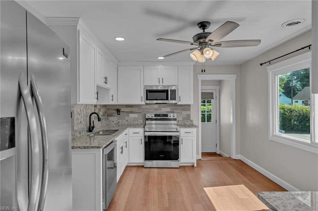 Photo of 661 Kenneth Road, Virginia Beach, VA 23462 (MLS # 10638841)