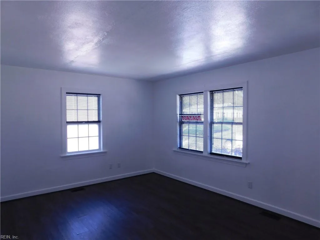 Norfolk, Virginia 23502, United States, 3 Bedrooms Bedrooms, ,3 BathroomsBathrooms,Residential,Active,111791