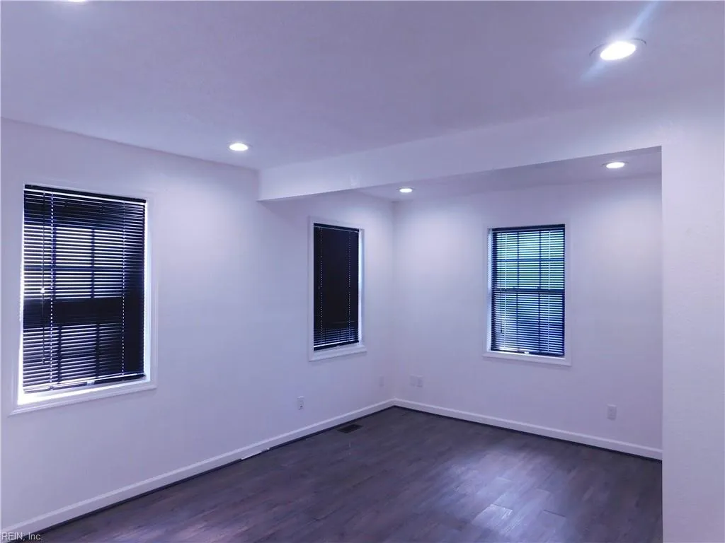 Norfolk, Virginia 23502, United States, 3 Bedrooms Bedrooms, ,3 BathroomsBathrooms,Residential,Active,111791