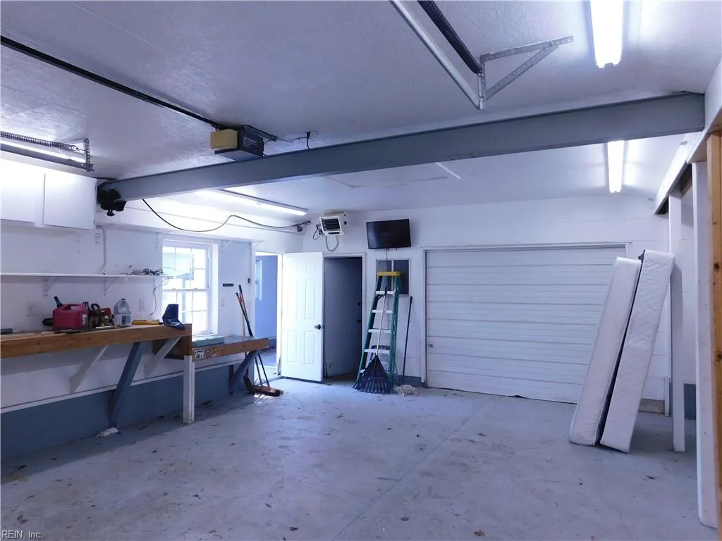 Norfolk, Virginia 23502, United States, 3 Bedrooms Bedrooms, ,3 BathroomsBathrooms,Residential,Active,111791